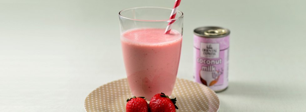 Ελαφρύ Smoothie με Φράουλες και Γάλα Καρύδας Light